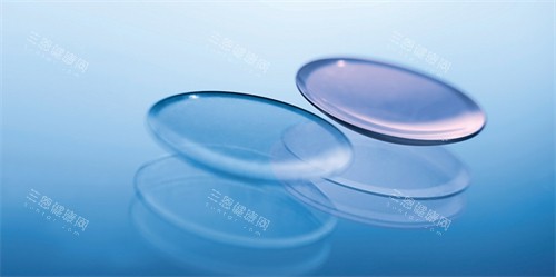 两片角膜塑形镜