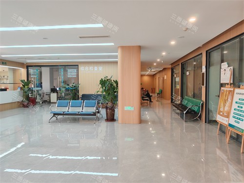 保定新视眼科医院医生介绍：申文辉|李月平医生技术娴熟是保定推荐医生！