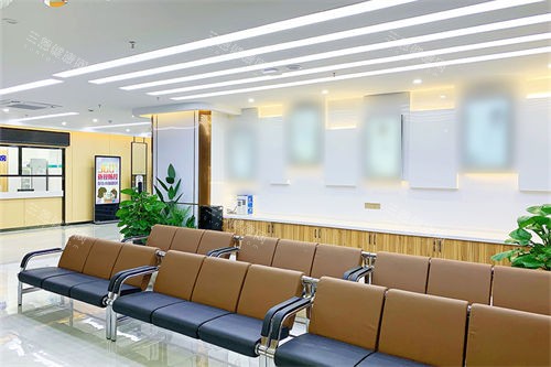 福州亮睛眼科医院休息候诊区