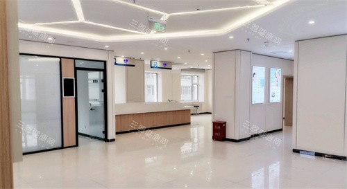 长春普瑞眼科医院的大厅